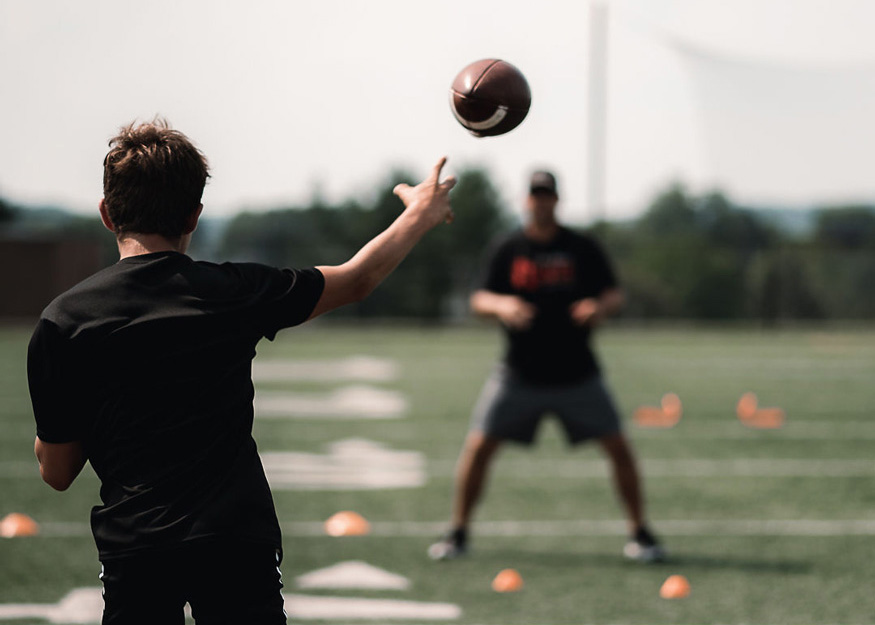 Elite Football One-on-One Personal Instructional Camps | Reading PA